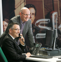 Steve MacDiarmid, Sky Director of Customer Sales (front left) with David Turner, Chief Executive HEROtsc